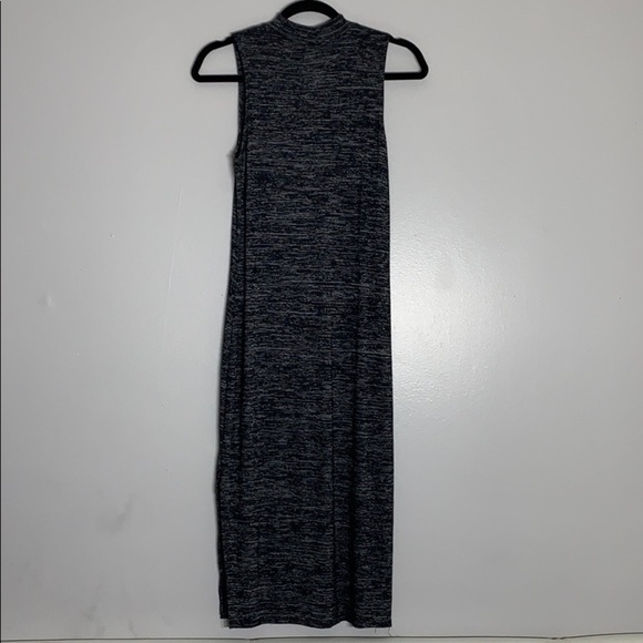 Enough about me Sleeveless mock neck fitted midi dress medium - Picture 3 of 8